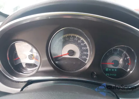 2013 Chrysler 200 Touring из США, поврежденный, VIN 1C3CCBBBXDN683451